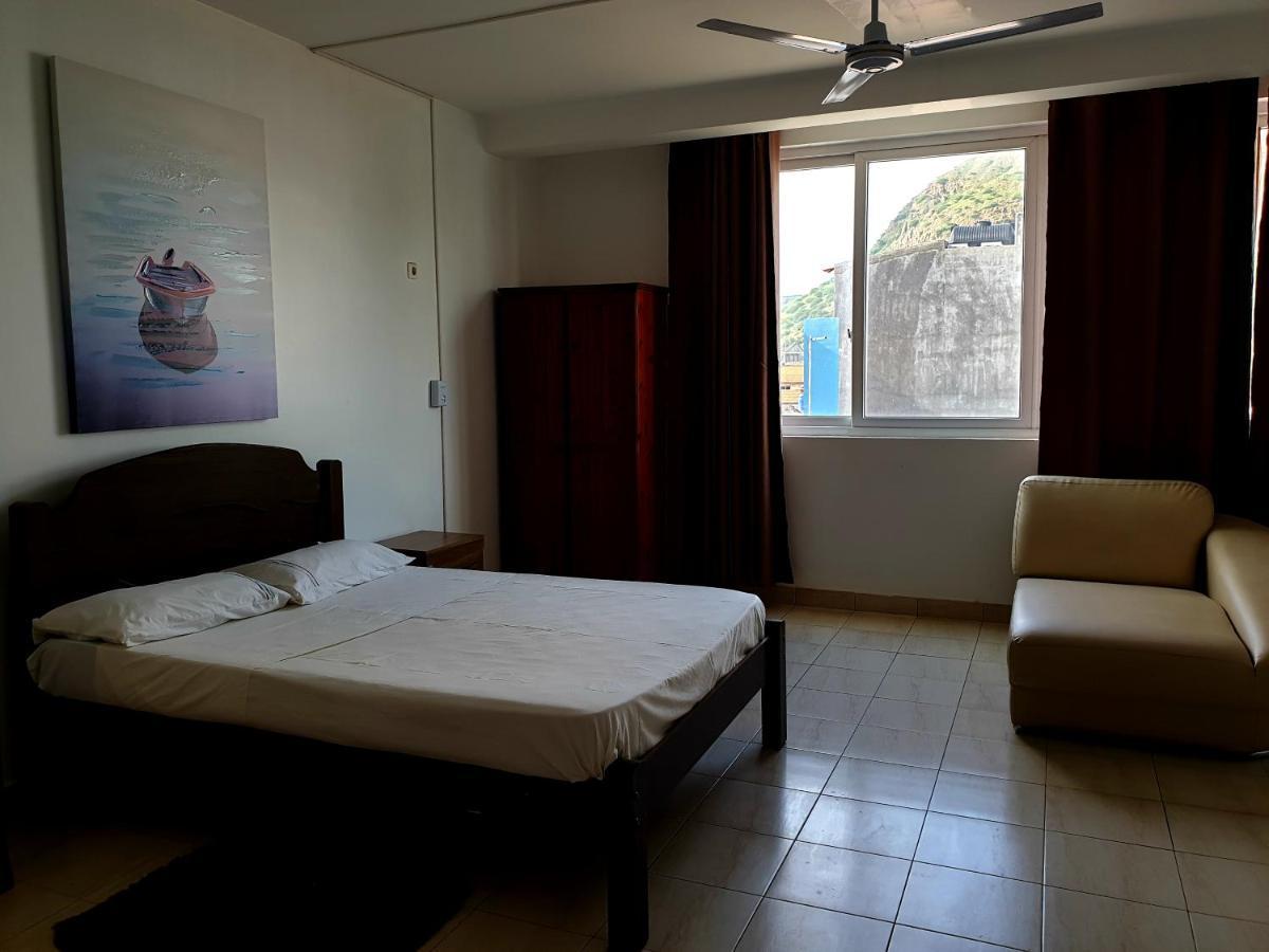 Guest House Mangui Baxu Rooms & Apartment Tarrafal  Eksteriør billede