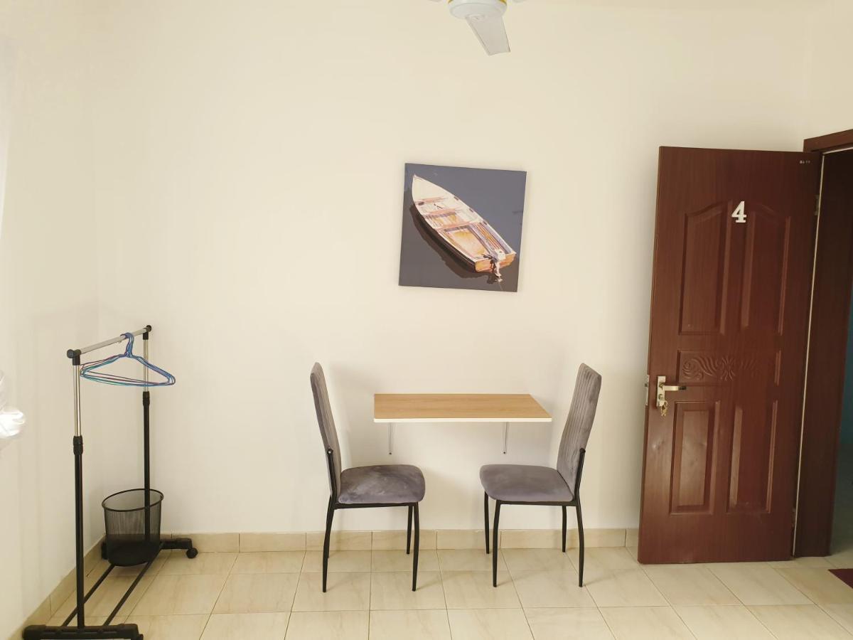 Guest House Mangui Baxu Rooms & Apartment Tarrafal  Eksteriør billede